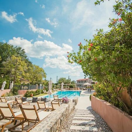 Dominoes Corfu Aparthotel Ypsos Exteriör bild