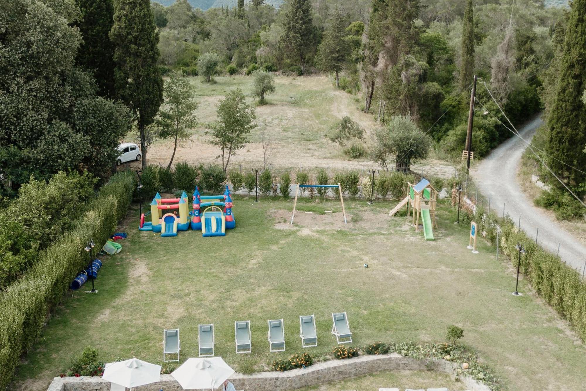 Dominoes Corfu Aparthotel Ypsos Exteriör bild